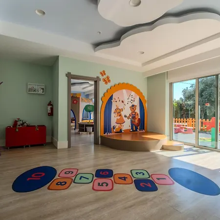 Barut Goia Szálloda 5*